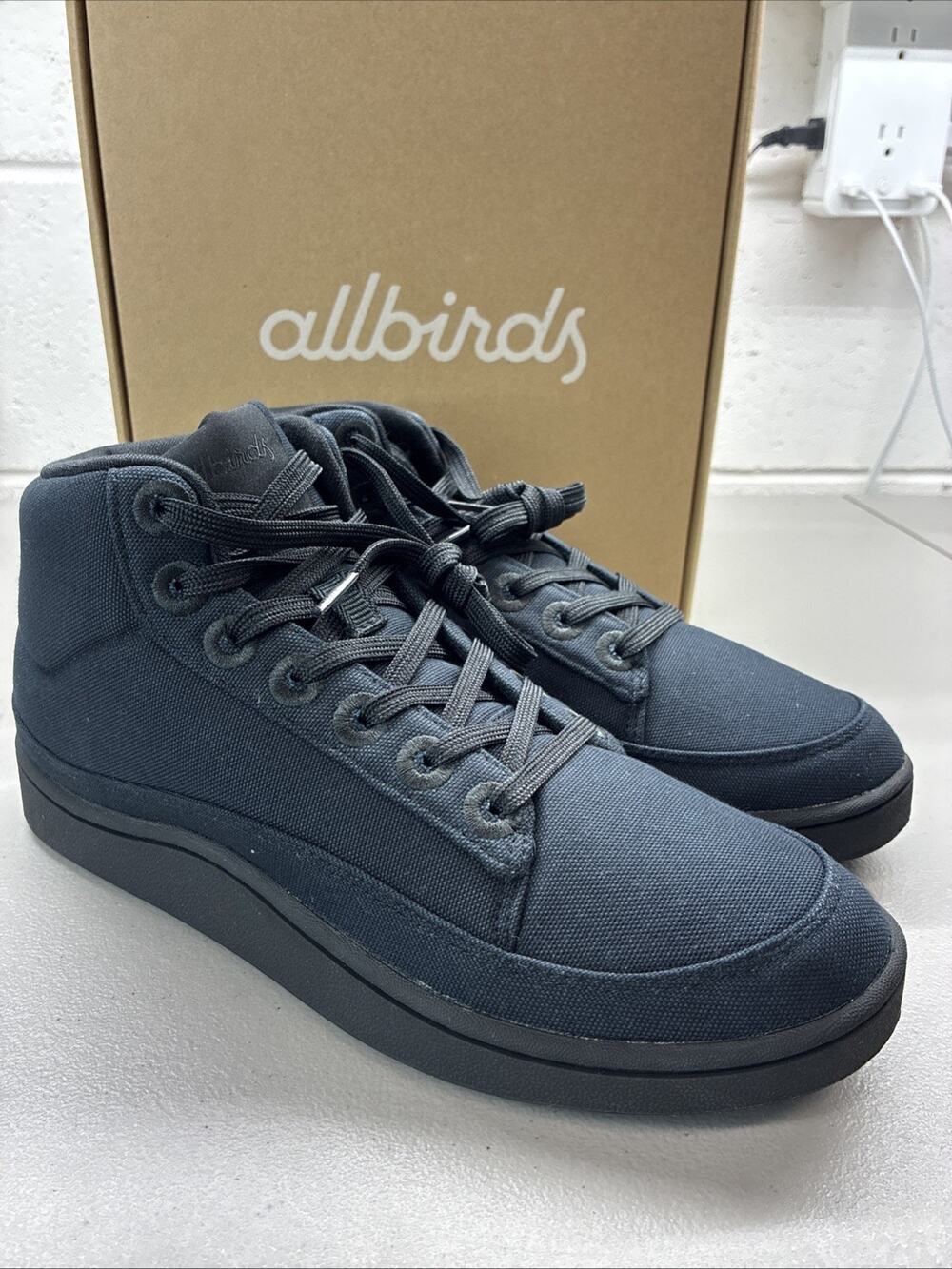Allbirds Canvas Pacer Mid Women’s lightweight cotton sneakers black size 9 New